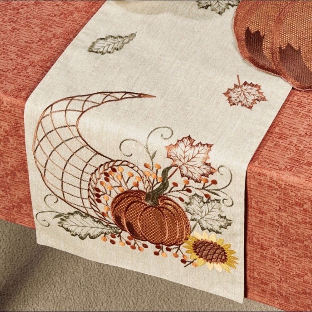 Thanksgiving table runner